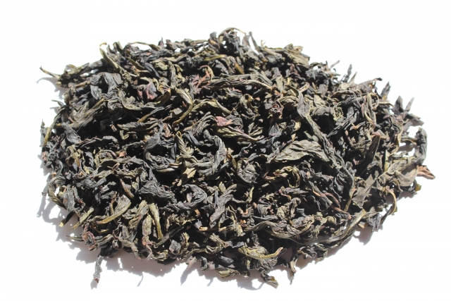 ウーロン茶の茶葉（岩茶）