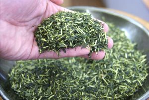 ぐり茶のくき茶(白折)