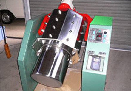 Reference image of a ball mill used for tea powder grinding