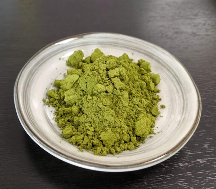 Third-harvest powdered green tea from Kumamoto